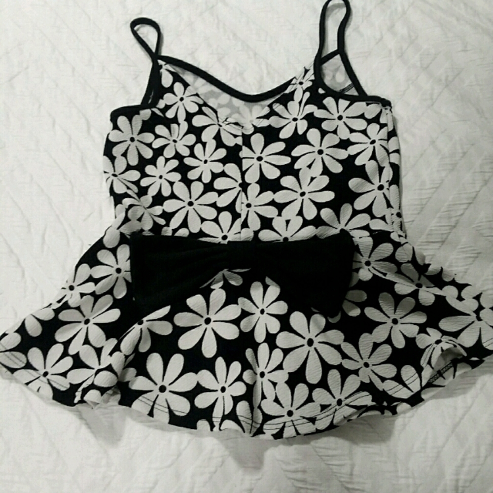 Adorable top